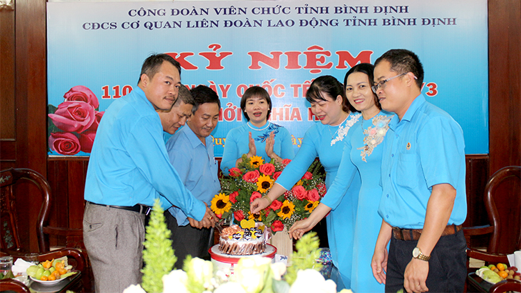 Tin 06 0320 02