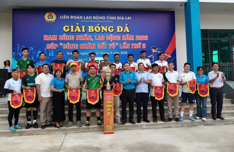 Khai mạc Giải Bóng đá nam công nhân lao động tỉnh Gia Lai năm 2026 tranh cúp “Công nhân đất võ” lần thứ II
