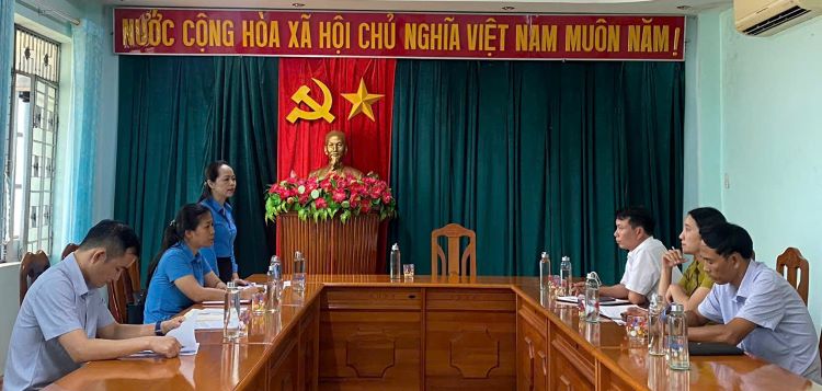 Công đoàn phường Diên Hồng làm việc với các doanh nghiệp chưa thành lập Công đoàn cơ sở trên địa bàn