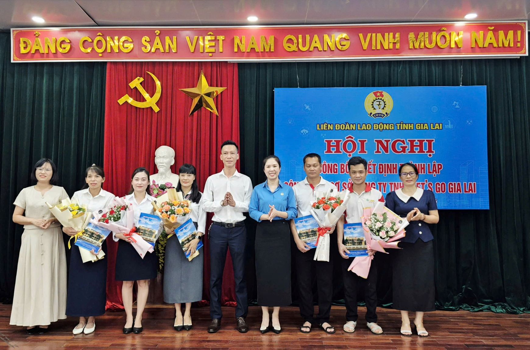 Công đoàn phường Thống Nhất công bố quyết định thành lập Công đoàn cơ sở Công ty TNHH Let’s Go Gia Lai